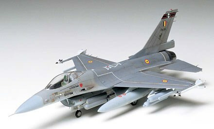 Tamiya 1/72 General Dynamics/Lockheed F-16 Fighting Falcon
