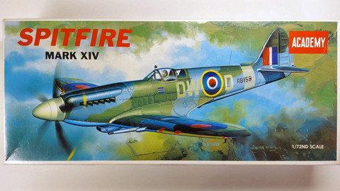 KÄYTETTY Academy 1/72 Spitfire Mark XIV