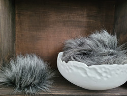 Tupsu L, grafiitinharmaa