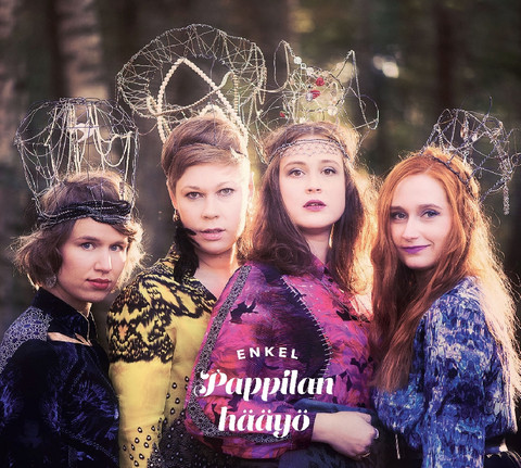 ENKEL: Pappilan hääyö