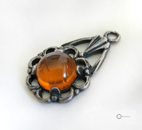 Vanha Hopeariipus Meripihka & Ornamentit