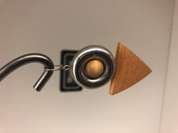 x4 Aarikkas odd triangle shape earring 3,5cm