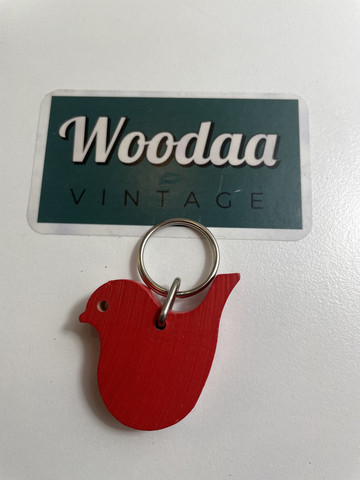 A26 Aarikka's bird keychain