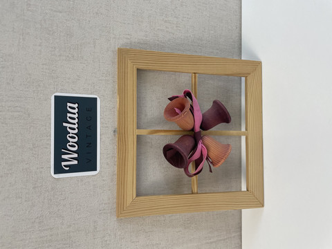 V55 Aarikan bells window decoration