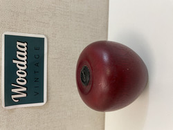 S4 Big red apple salt shaker