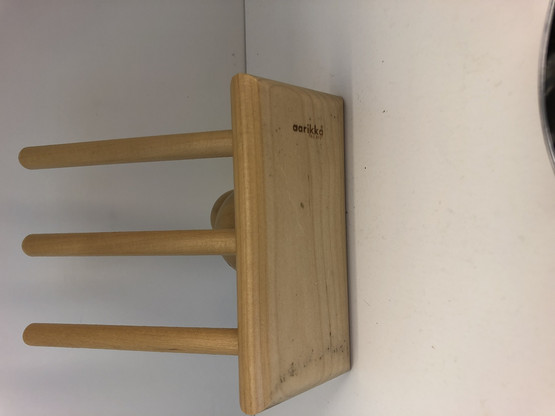 N34 Aarikan monikäyttöinen teline