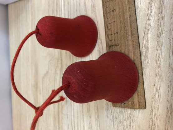 C10 Aarikan punaiset joulukellot 6cm