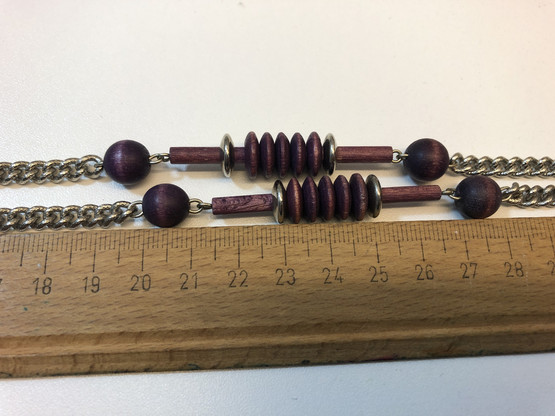 K154 Aarikkas long necklace