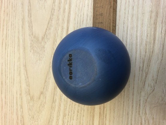 H22 Aarikan pallon muotoinen sininen kynttilälyhty