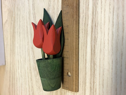 F94 Red Wooden flower, Puutu