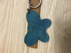 A17 Aarikka's keychain with a turquoise butterfly