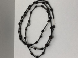 K174 Aarikka Mustapilkku necklace