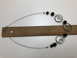 K178 Aarikkas wire necklace
