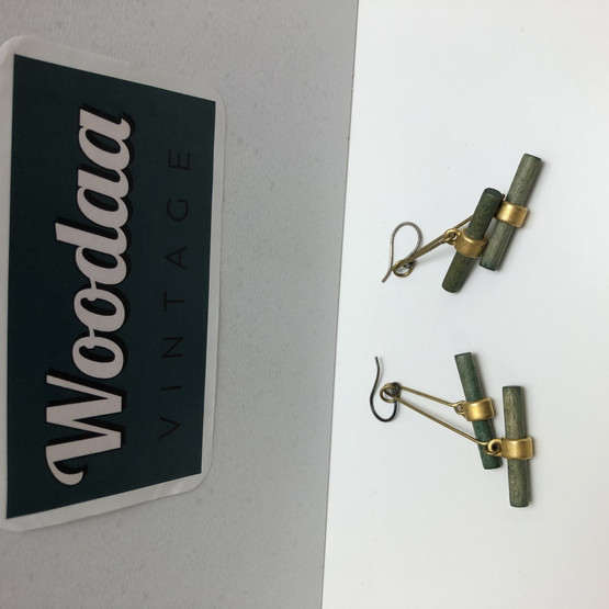 E163 Aarikkas green Earrings