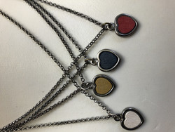 K188 Aarikka Evita necklace red
