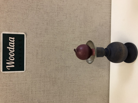 H63 Aarikkas Pikkiriikkinen candlestick in purple