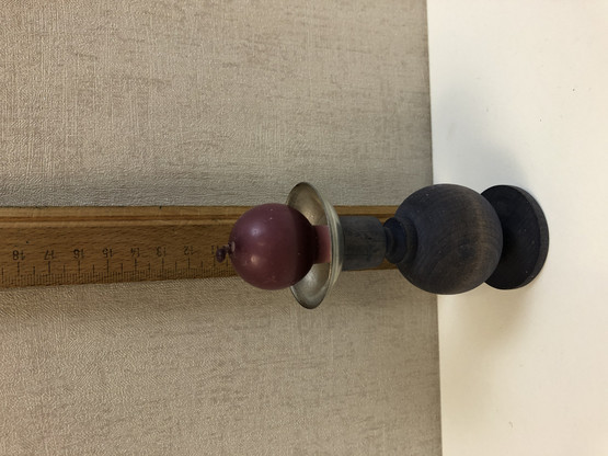 H63 Aarikkas Pikkiriikkinen candlestick in purple
