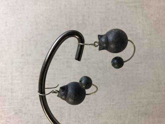 E186 Aarikkas Felix earrings