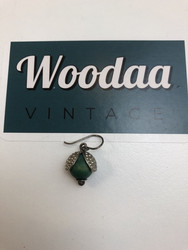 x33 Aarikkas odd earring