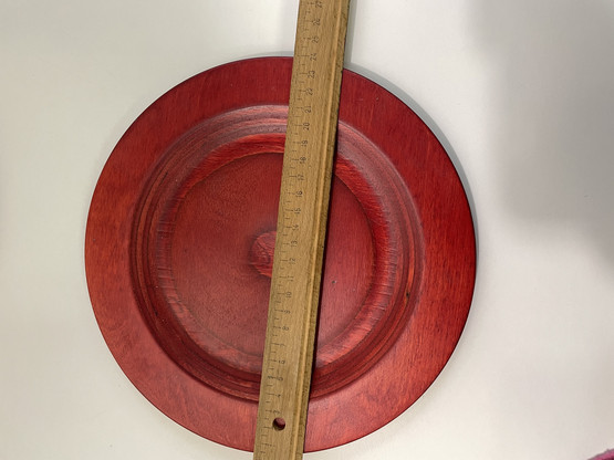 D22 red wooden plates 3pcs