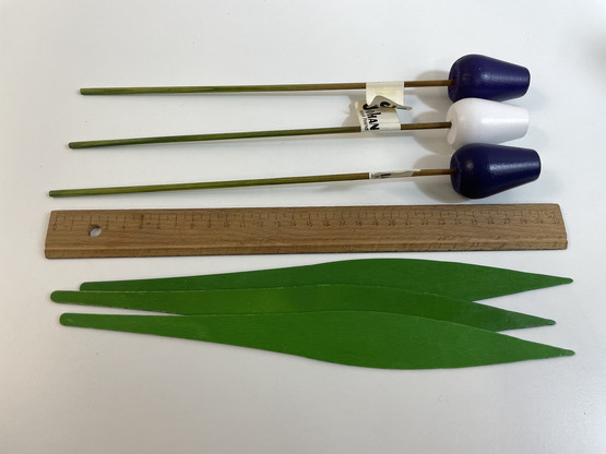 F220 Johan Puu tulppaanit 3 kpl