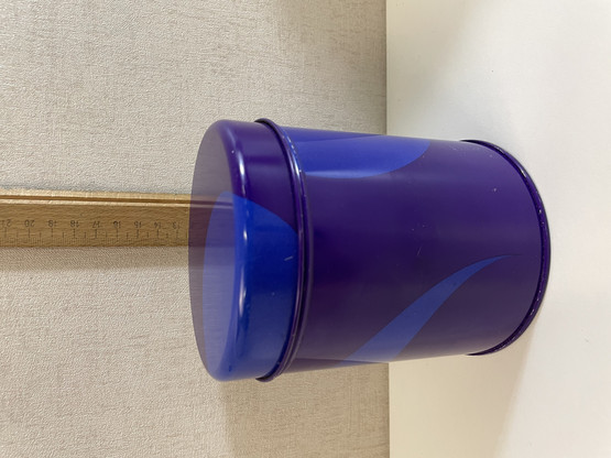 J39 Aarikka Tuliainen Peltipurkki violetti/sininen, 13 cm