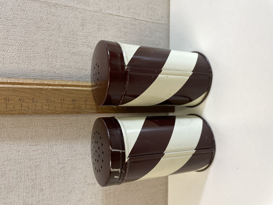S28 Aarikka Riemuraita shakers