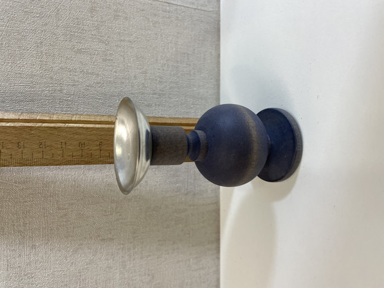 H119 Aarikkas Pikkiriikkinen candlestick