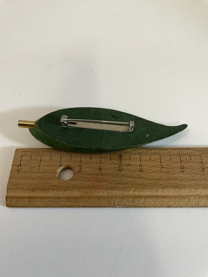 B246 Aarikkas bug brooch