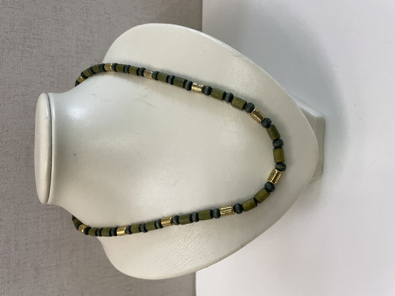 K242 Aarikkas Salla necklace