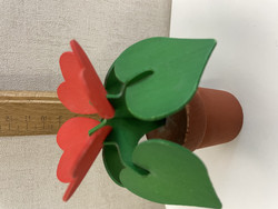 F244 Johan Puu red flowers