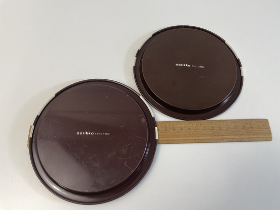 D25 Aarikka tin plate brown/white 2 pcs