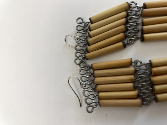 E229 Big earrings