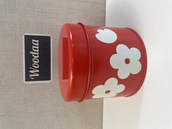 J41 Aarikka Flower tin can