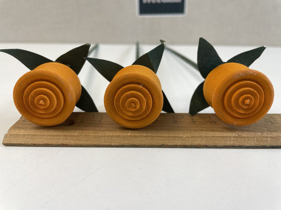F289 Orange wooden roses 3 pcs