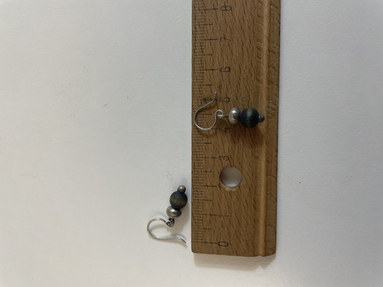 E267 Aarikkas Teatteri earrings