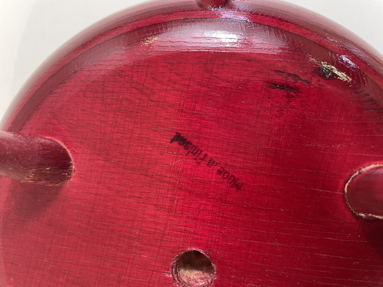 R34 Tripod dish, red