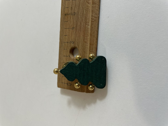 B291 Aarikkas tree pin