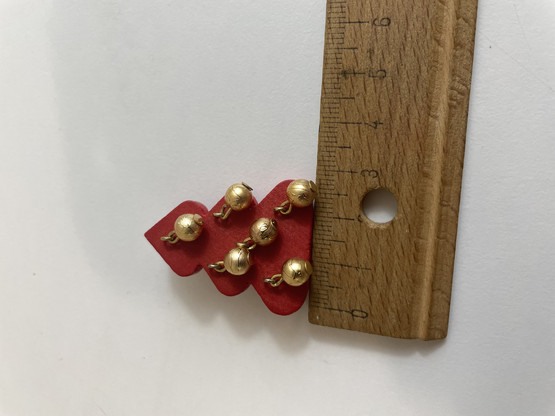 B294 Aarikkas Christmas tree brooch