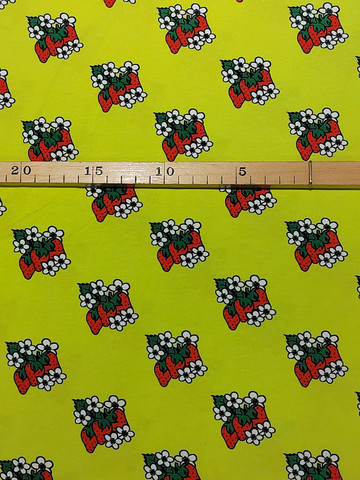 TRIKOO PALA Mansikkakukka kelt. 150cm x 160cm