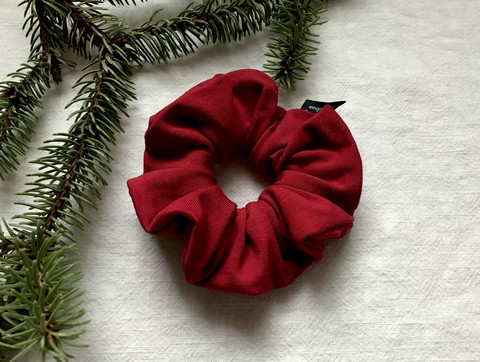 Scrunchie, Deep red