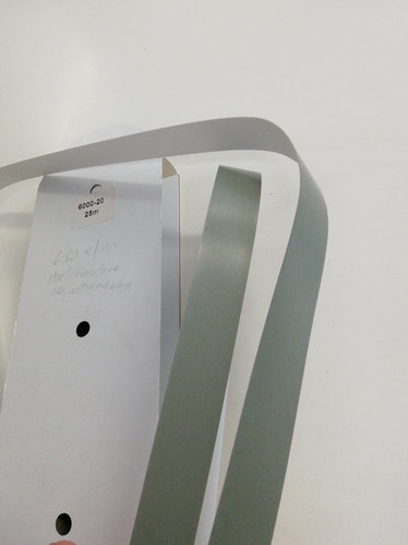 Itseliimautuva heijastinnauha 6,80 e/m