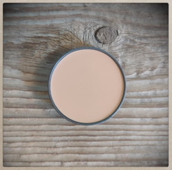 Boho Voidemainen meikkivoide - Beige diaphane (01)