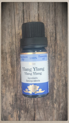 Ylang Ylang eteerinen öljy