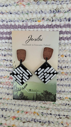 Jenilai korvakorut