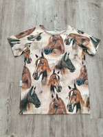 T-paita hevoset