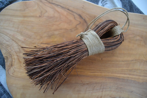 Patasuti taitettu, pituus 15-18 cm, bassina