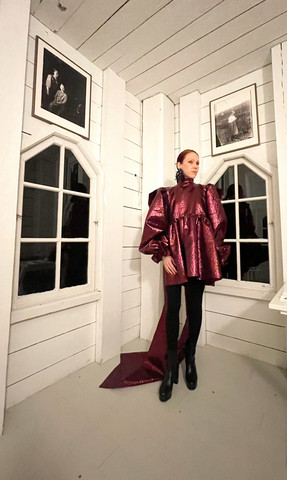 DISHY- DRESS, BOW