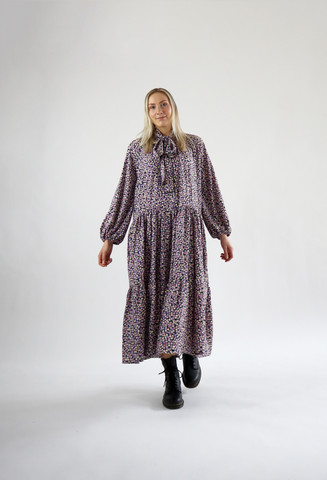 FLOWY- DRESS LONG, FLOWER LEA