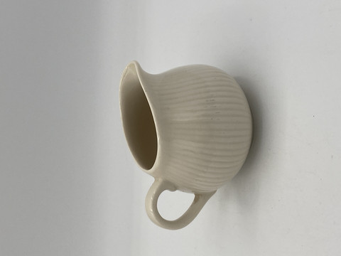 Sointu creamer, beige - Emman Aarrearkku